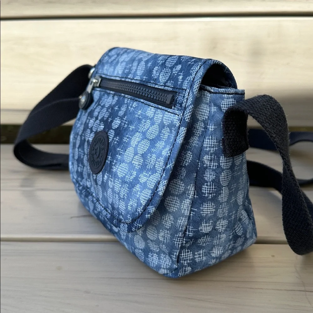 RARE Kipling Sabian Crossbody Blue Denim Dot Mini Bag - Adjustable Navy Strap - Picture 5 of 10
